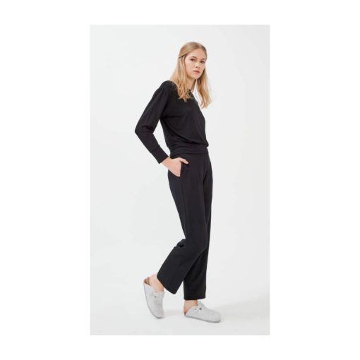 Hays Vegan homesuit