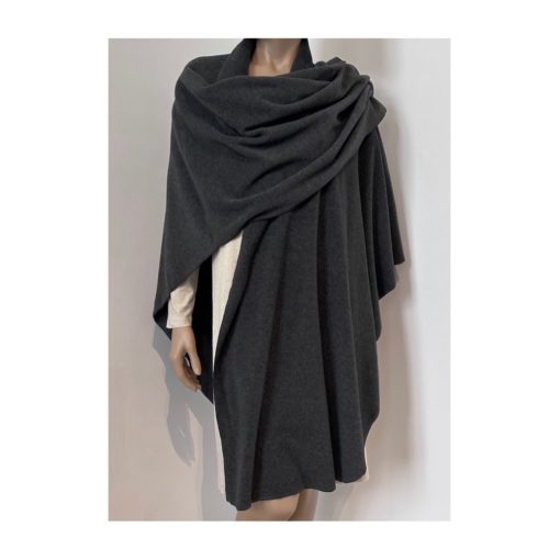 Pluto Romee poncho